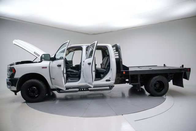 Used 2020 RAM 3500 Tradesman w/ Chrome Appearance Group AWD/4WD image 18