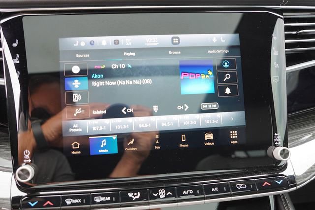 Used 2022 Jeep Wagoneer Series III w/ Premium Group I image 32