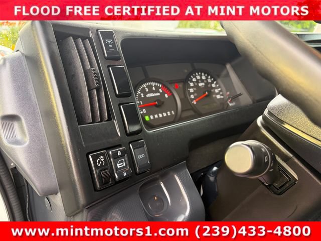 Used 2024 Isuzu NPR RWD image 25