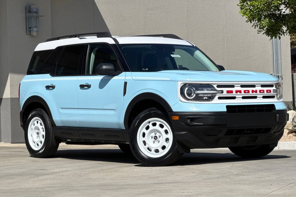 Used 2023 Ford Bronco Sport Heritage w/ Heritage Convenience Package AWD/4WD image 2