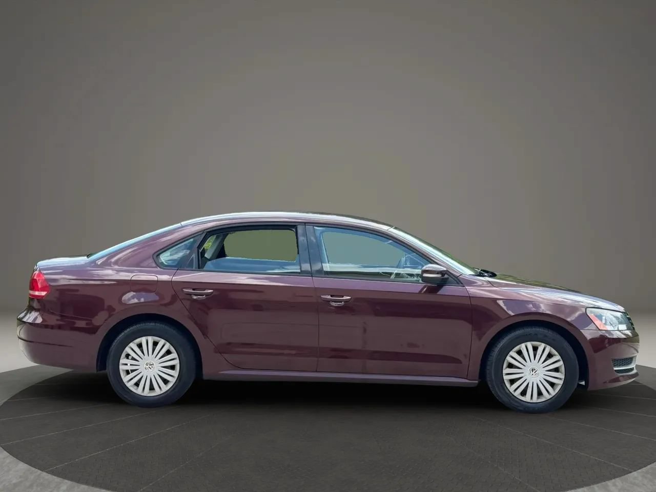 Used 2014 Volkswagen Passat 2.5 S FWD image 2