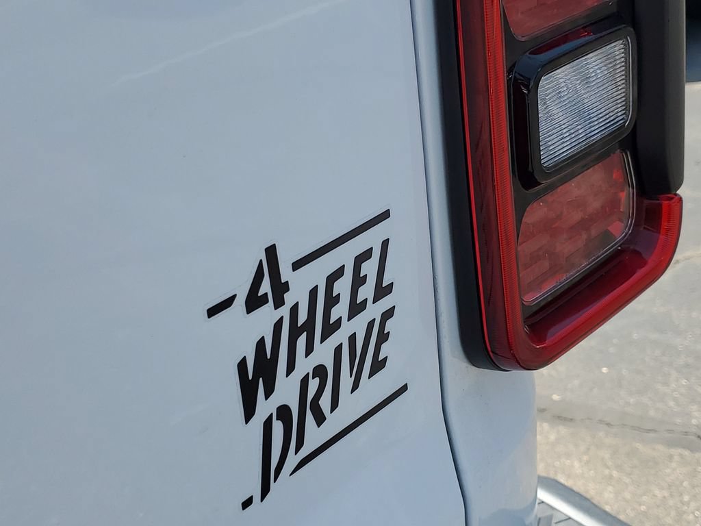New 2026 Jeep Gladiator Sport AWD/4WD image 8