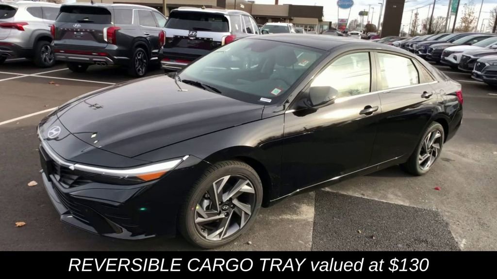 New 2025 Hyundai Elantra Limited image 4