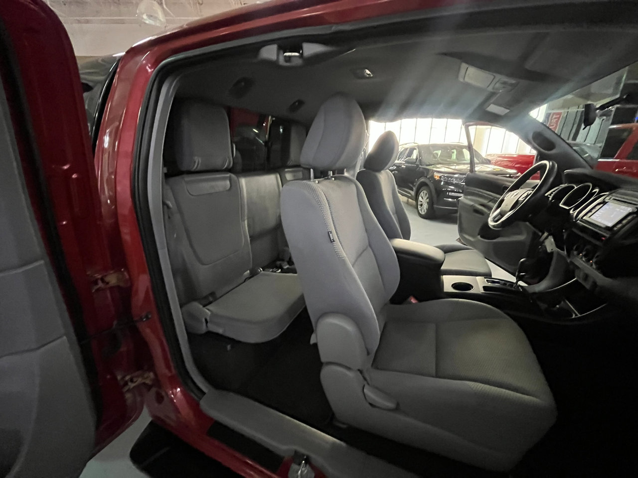 Used 2015 Toyota Tacoma 4x4 Access Cab V6 image 19