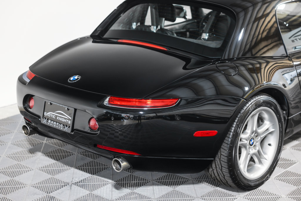 Used 2002 BMW Z8 RWD image 10