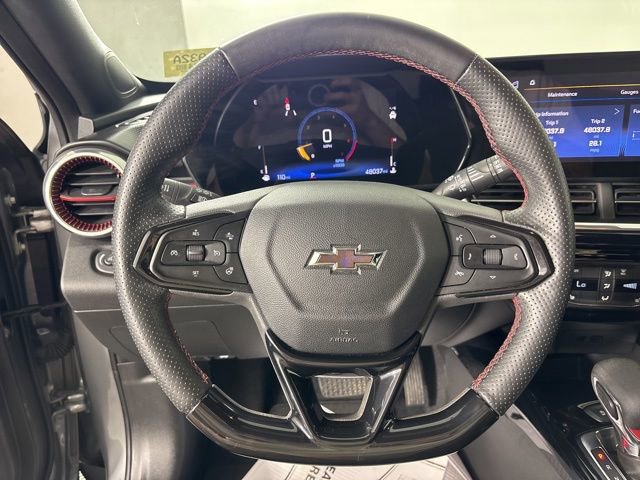 Used 2024 Chevrolet Trax RS w/ Driver Confidence Package FWD image 4
