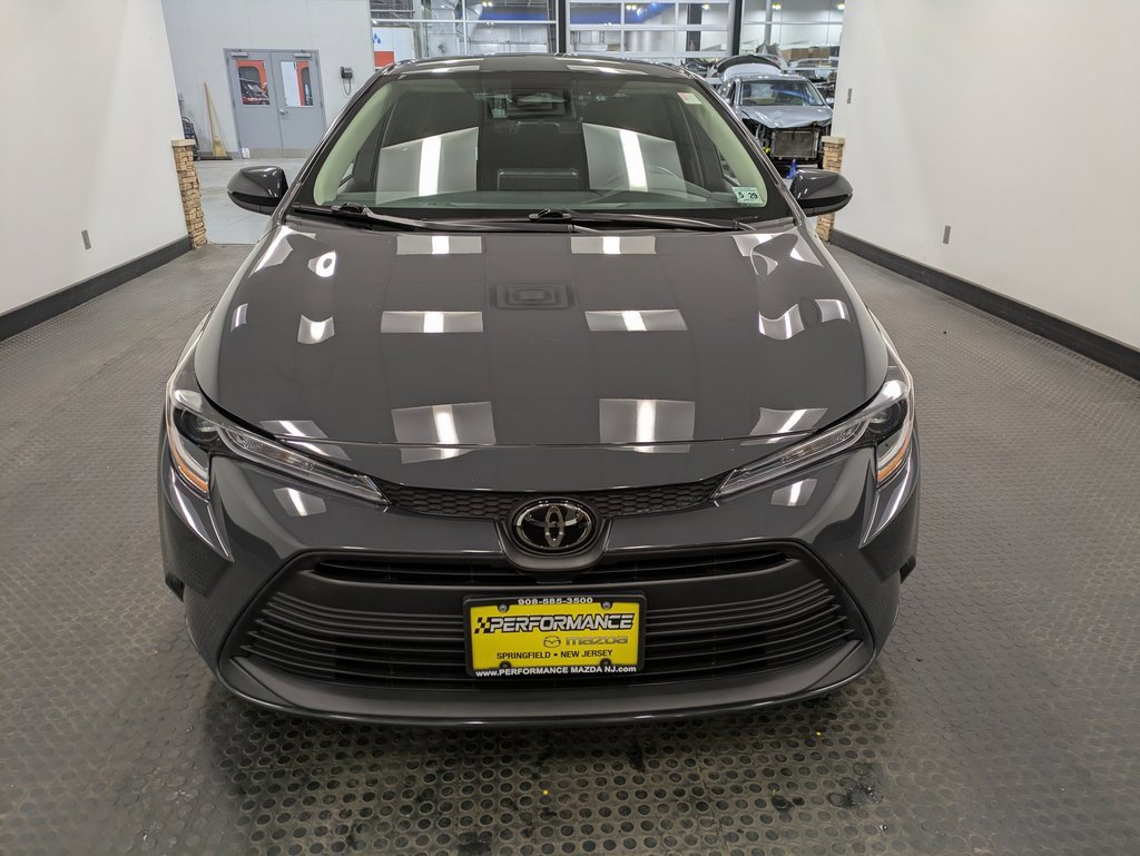 Used 2024 Toyota Corolla LE image 2