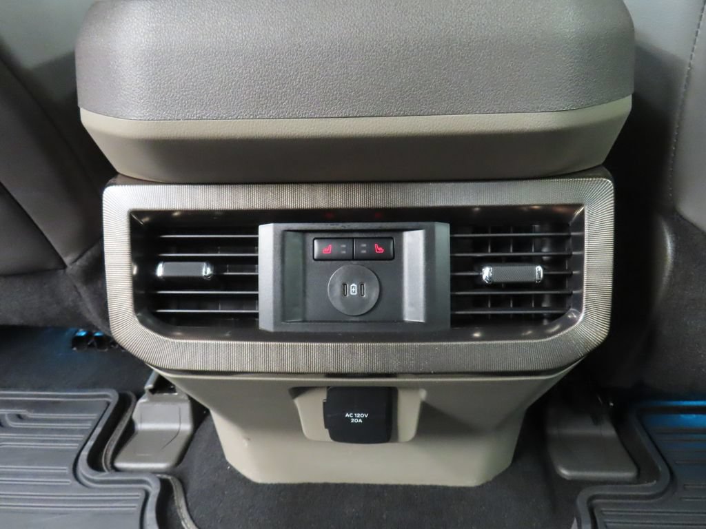 Used 2025 Ford F350 Platinum w/ Platinum Plus Package AWD/4WD image 14
