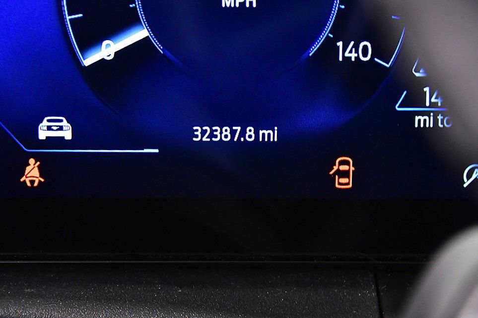 Used 2025 Ford Mustang Premium image 15