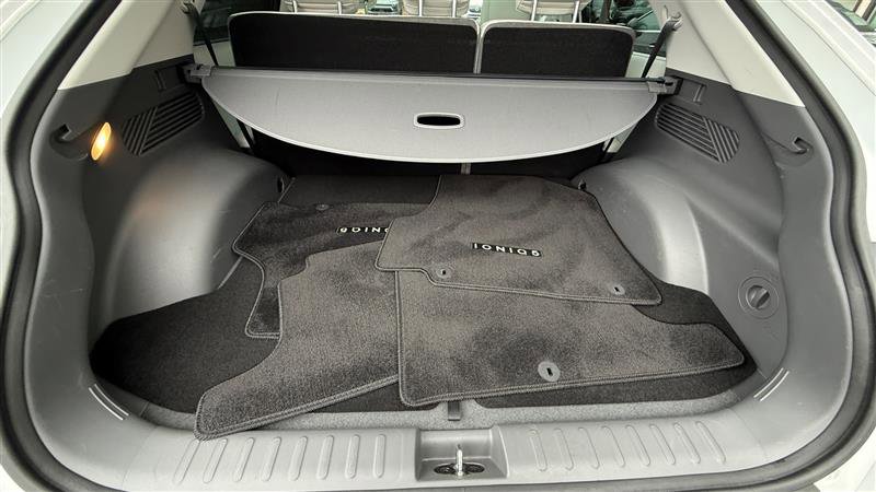 Used 2023 Hyundai Ioniq 5 Limited w/ Cargo Package image 31