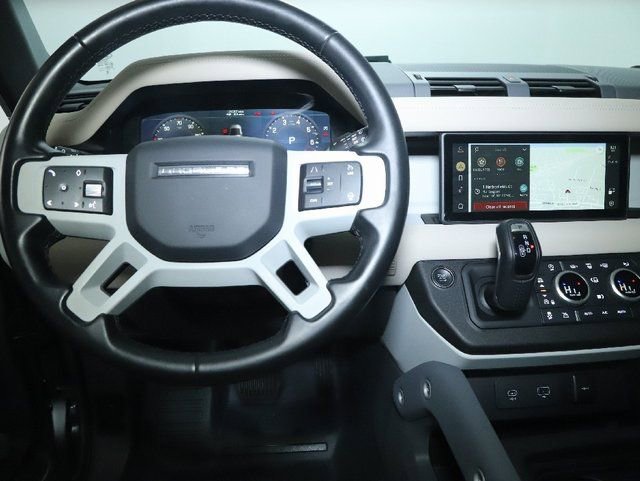 Used 2023 Land Rover Defender 110 SE image 15