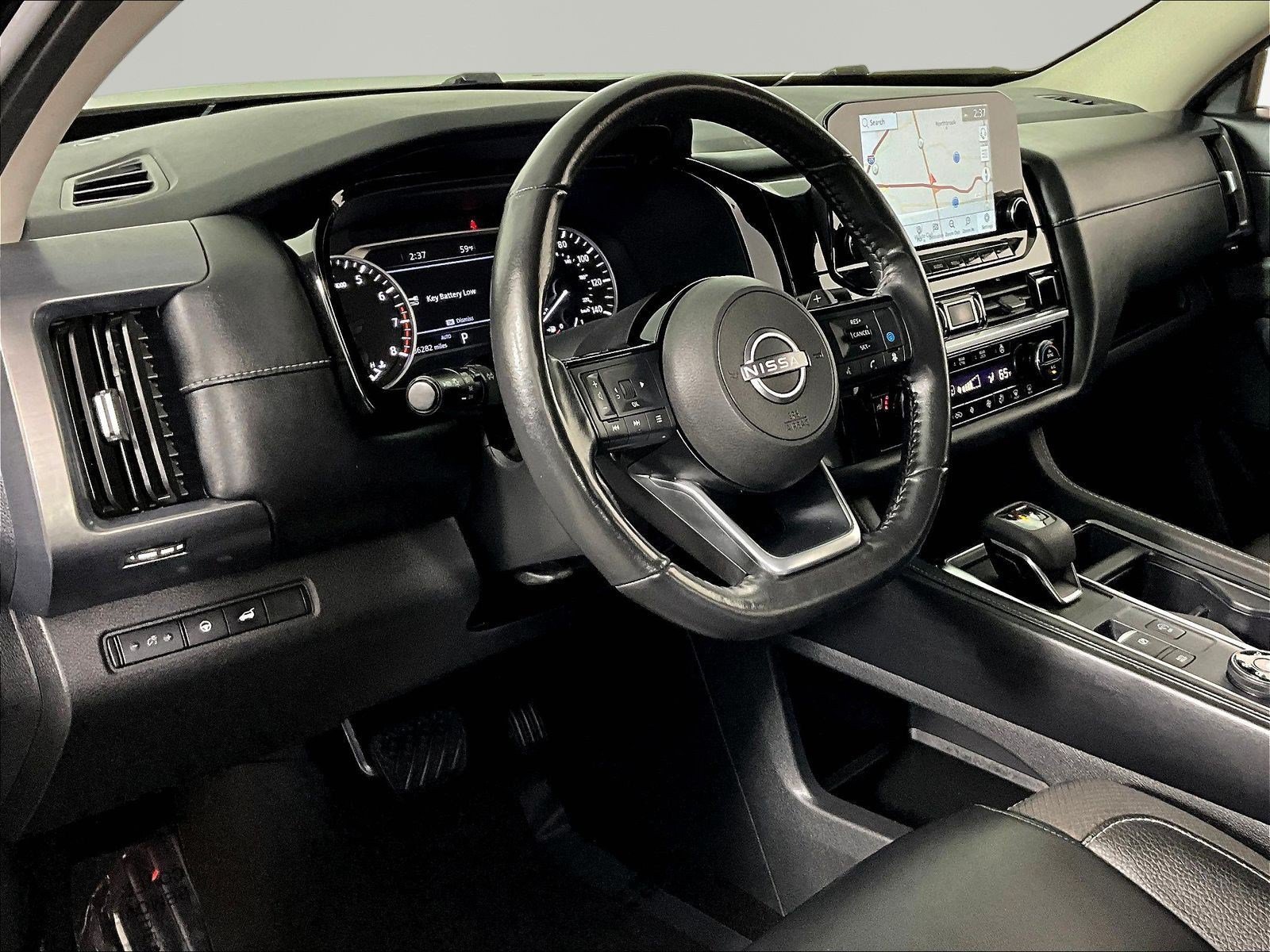 Used 2024 Nissan Pathfinder SL AWD/4WD image 17