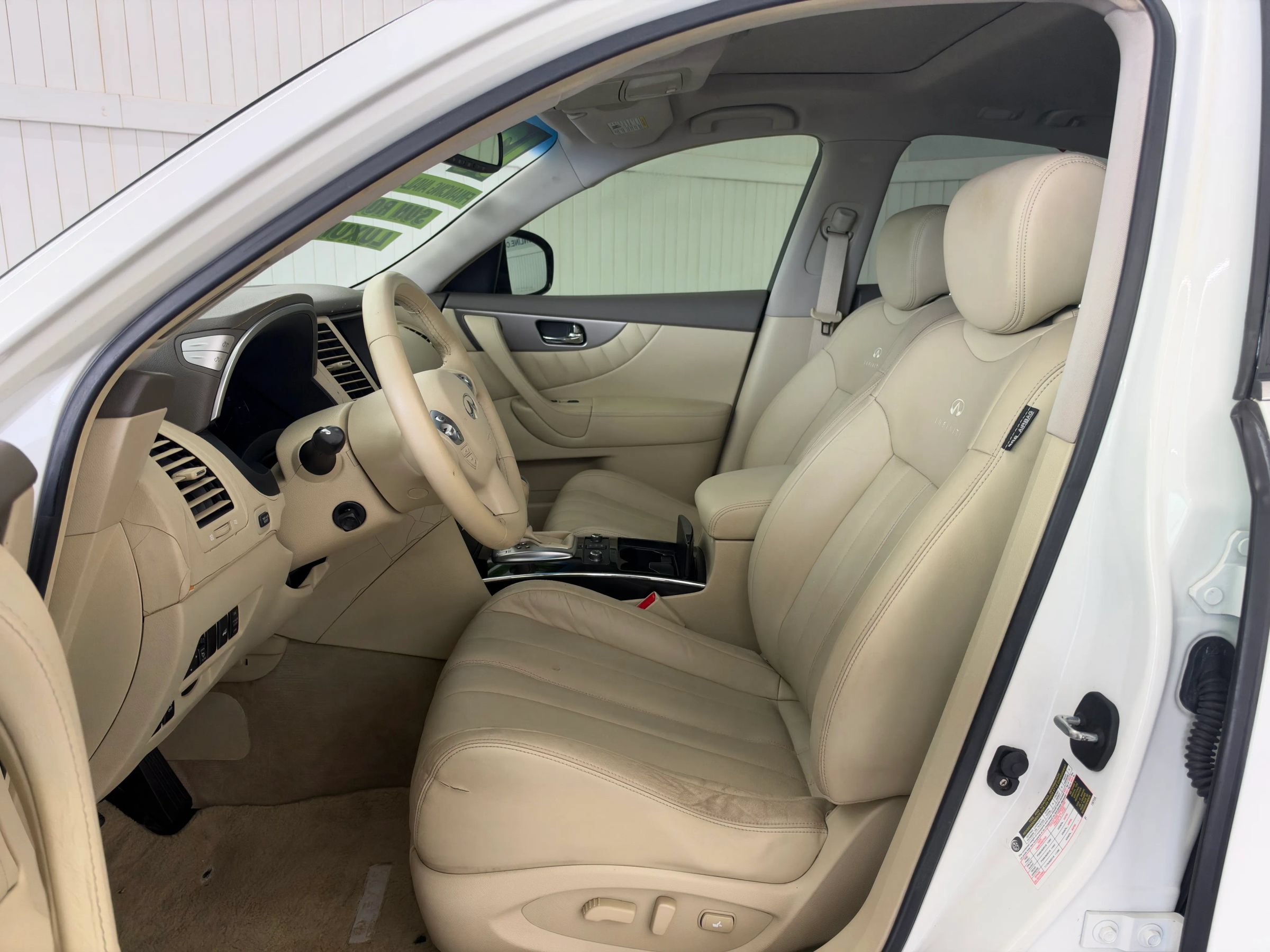Used 2012 INFINITI FX35 2WD w/ Premium Pkg image 9