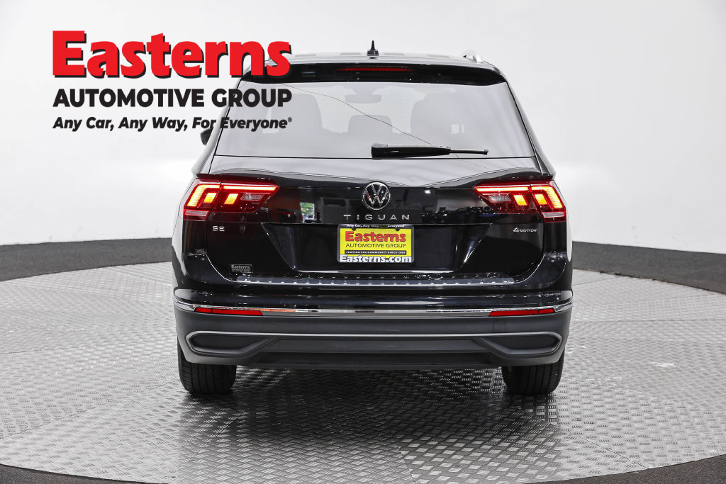 Used 2023 Volkswagen Tiguan SE AWD/4WD image 7