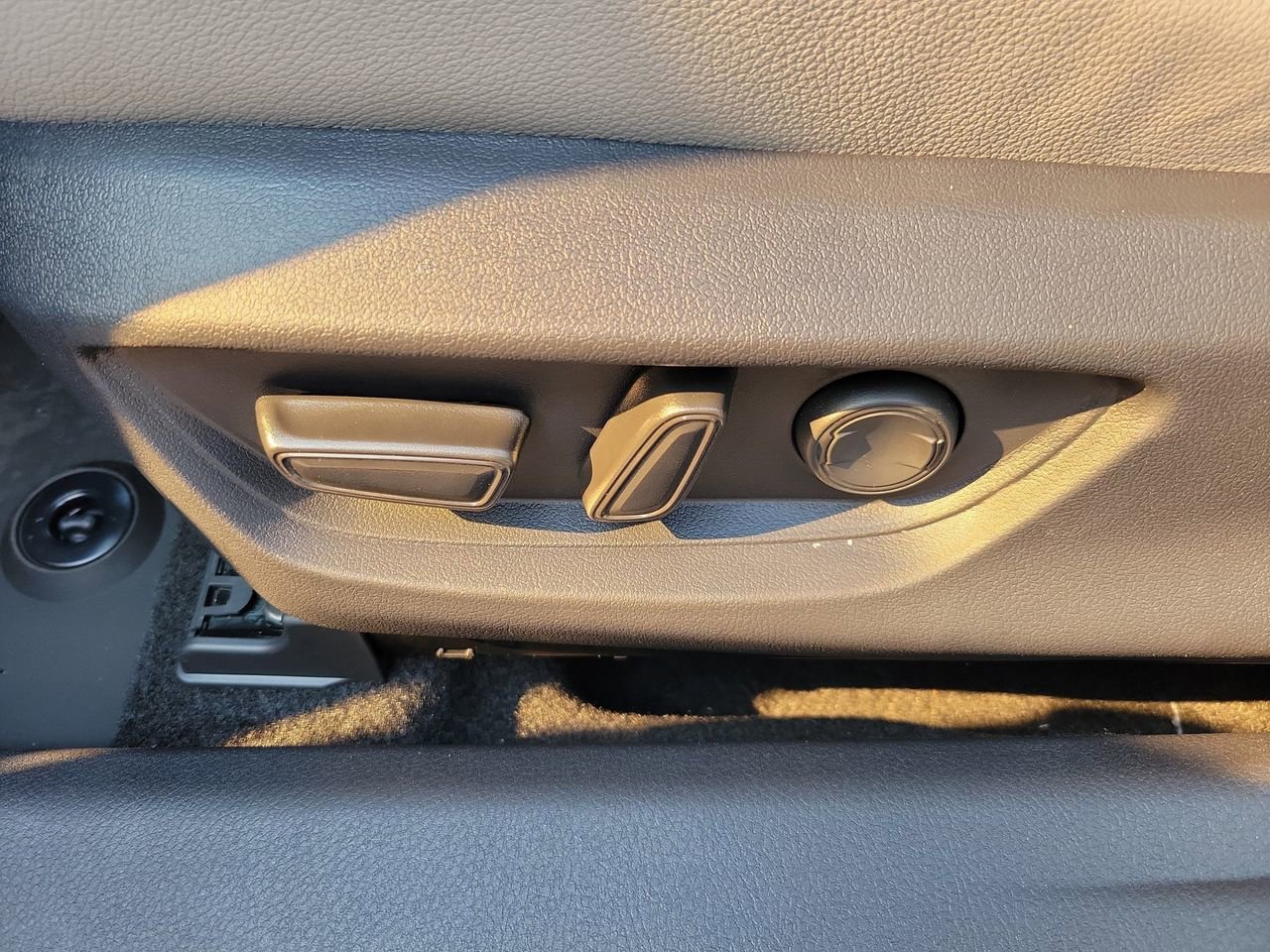 New 2026 Toyota Camry SE image 18