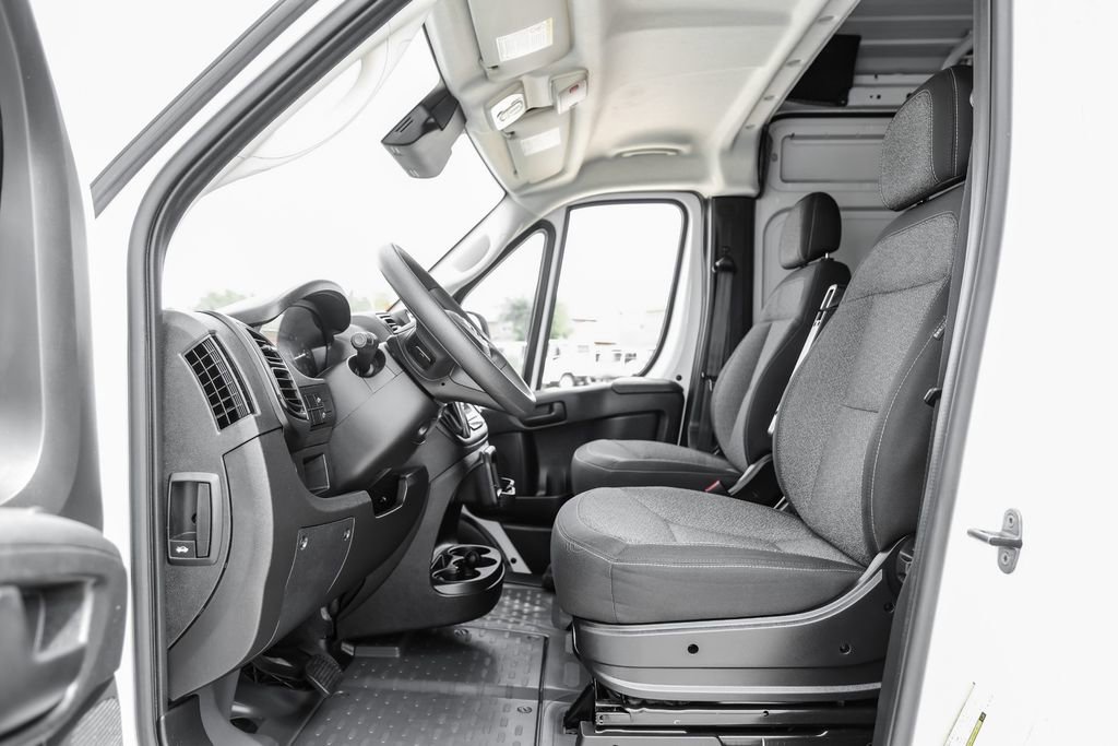 Used 2024 RAM ProMaster 2500 image 3