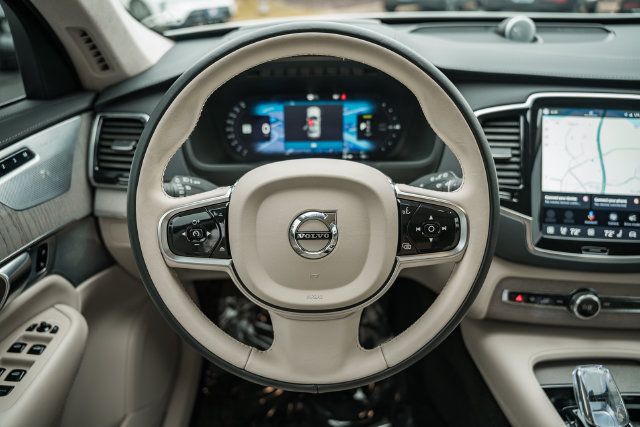 Certified 2024 Volvo XC90 T8 Ultimate w/ Lounge Package AWD/4WD image 29