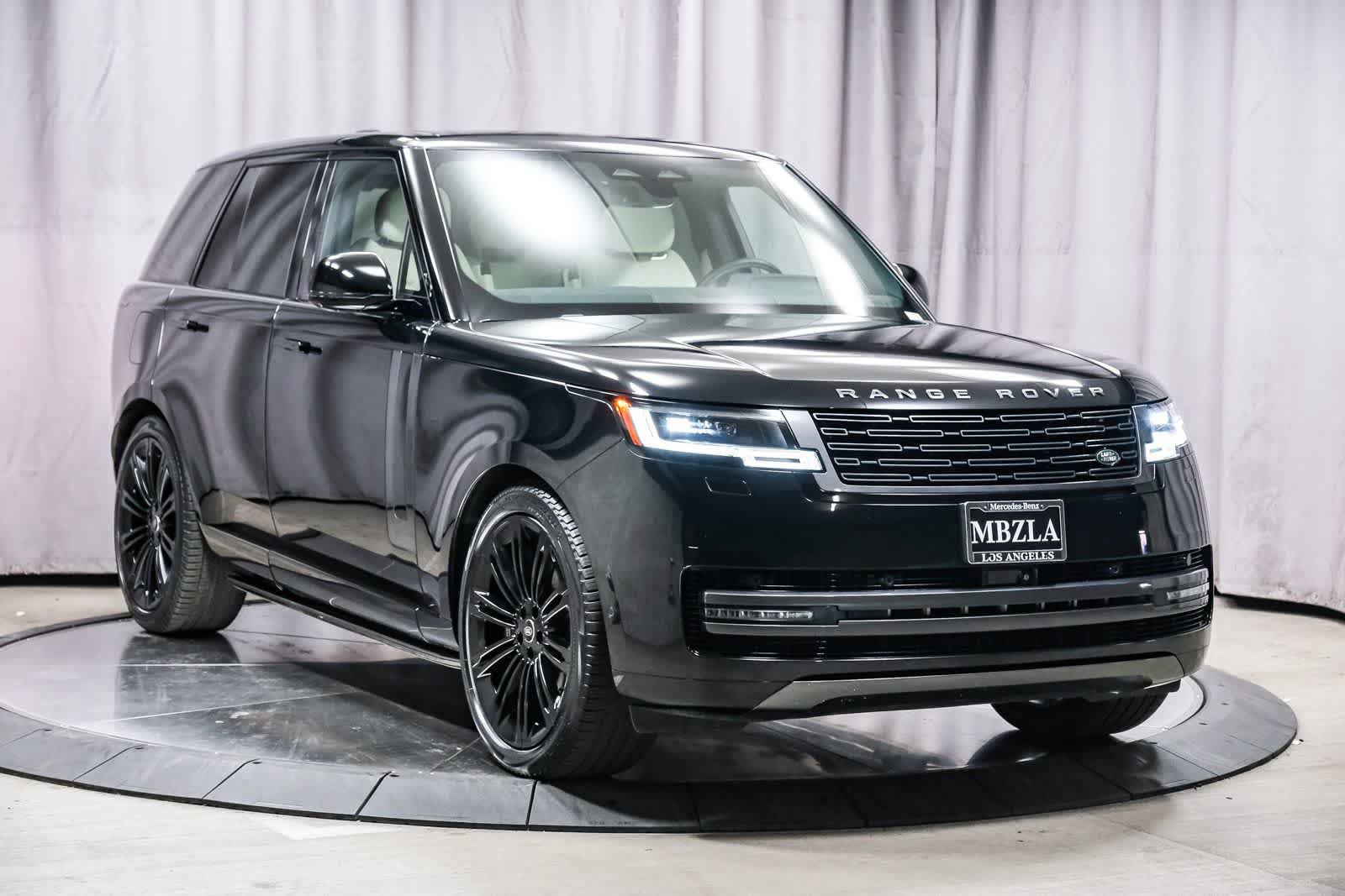 Used 2024 Land Rover Range Rover SE AWD/4WD image 5