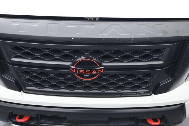 Used 2023 Nissan Titan PRO-4X w/ Pro-4x Convenience Package AWD/4WD image 43