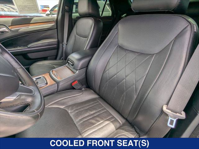 Used 2017 Chrysler 300 C Platinum w/ Safetytec Plus Group AWD/4WD image 20