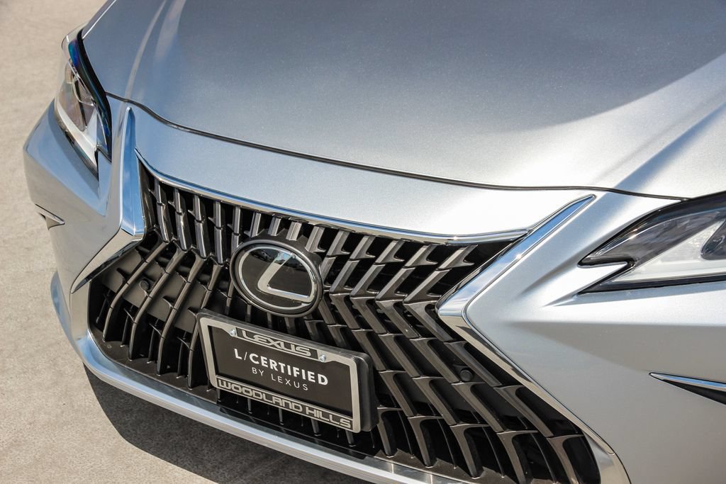 Certified 2024 Lexus ES 300h w/ Premium Package FWD image 10