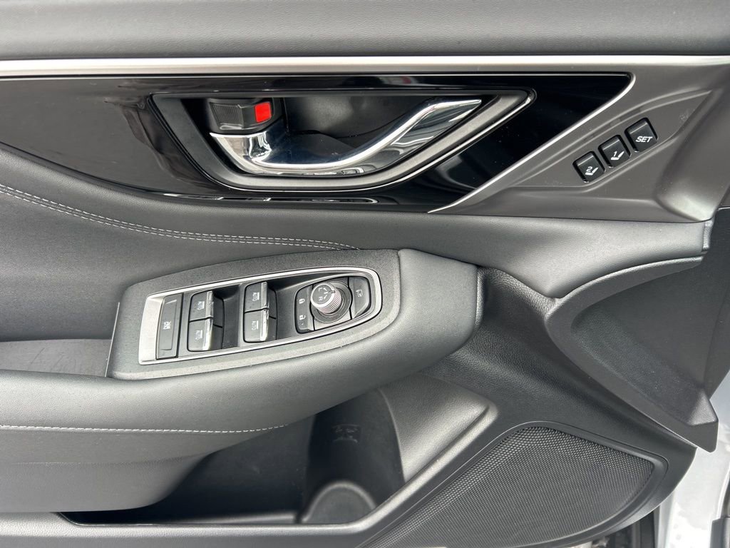 Used 2024 Subaru Outback Touring XT w/ Popular Package #2 image 4