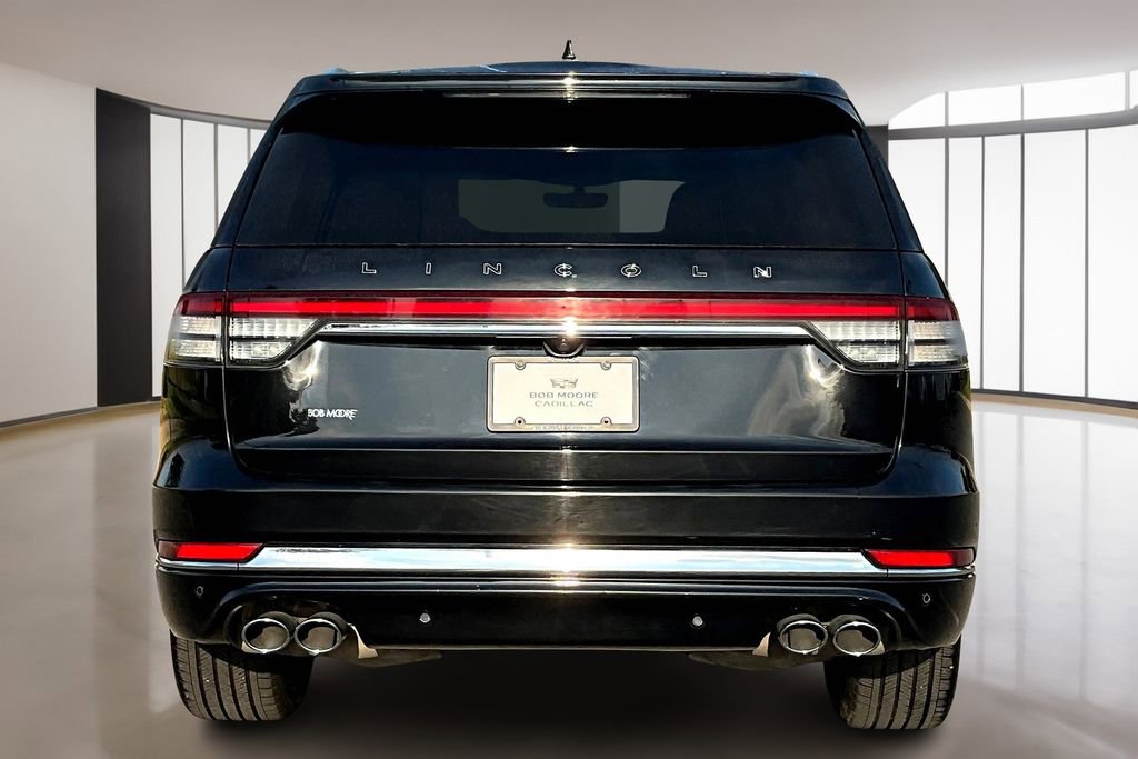 Used 2023 Lincoln Aviator Black Label w/ Dynamic Handling Package image 4