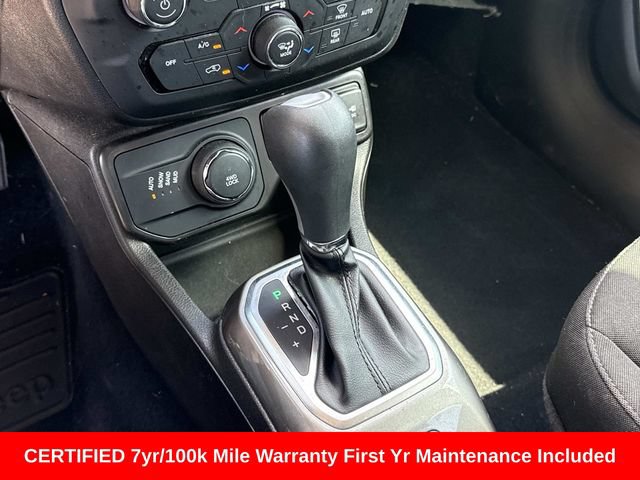 Used 2022 Jeep Renegade Latitude AWD/4WD image 24