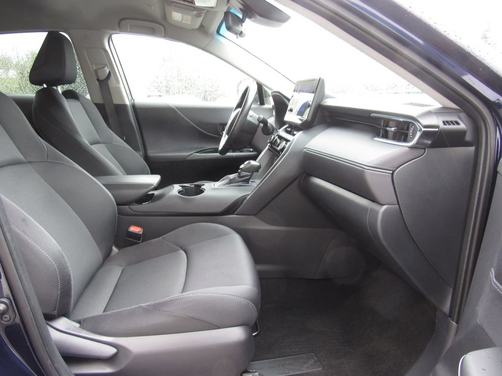 Certified 2024 Toyota Venza LE AWD/4WD image 17