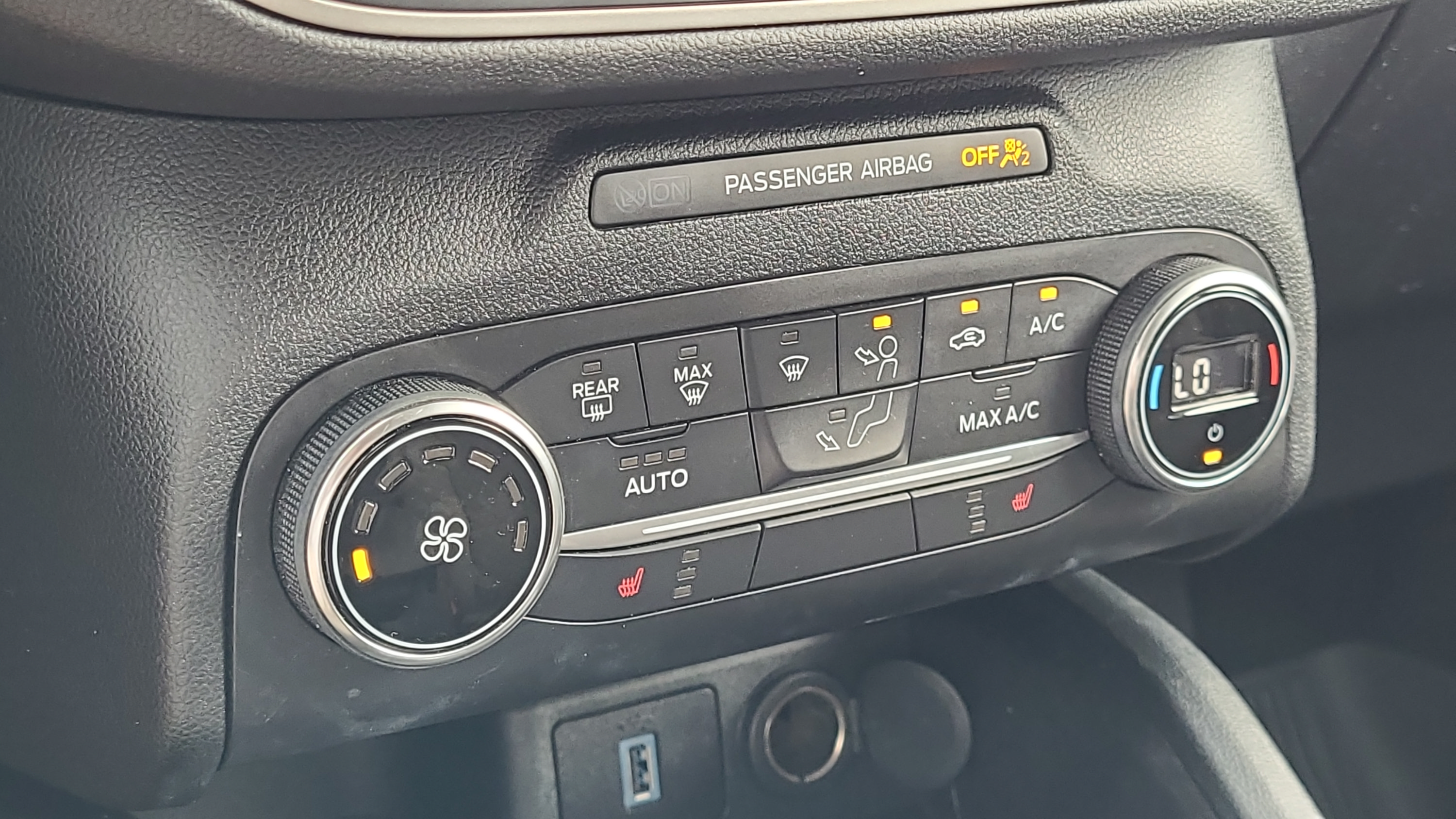 Certified 2020 Ford Escape SE Sport AWD/4WD image 22