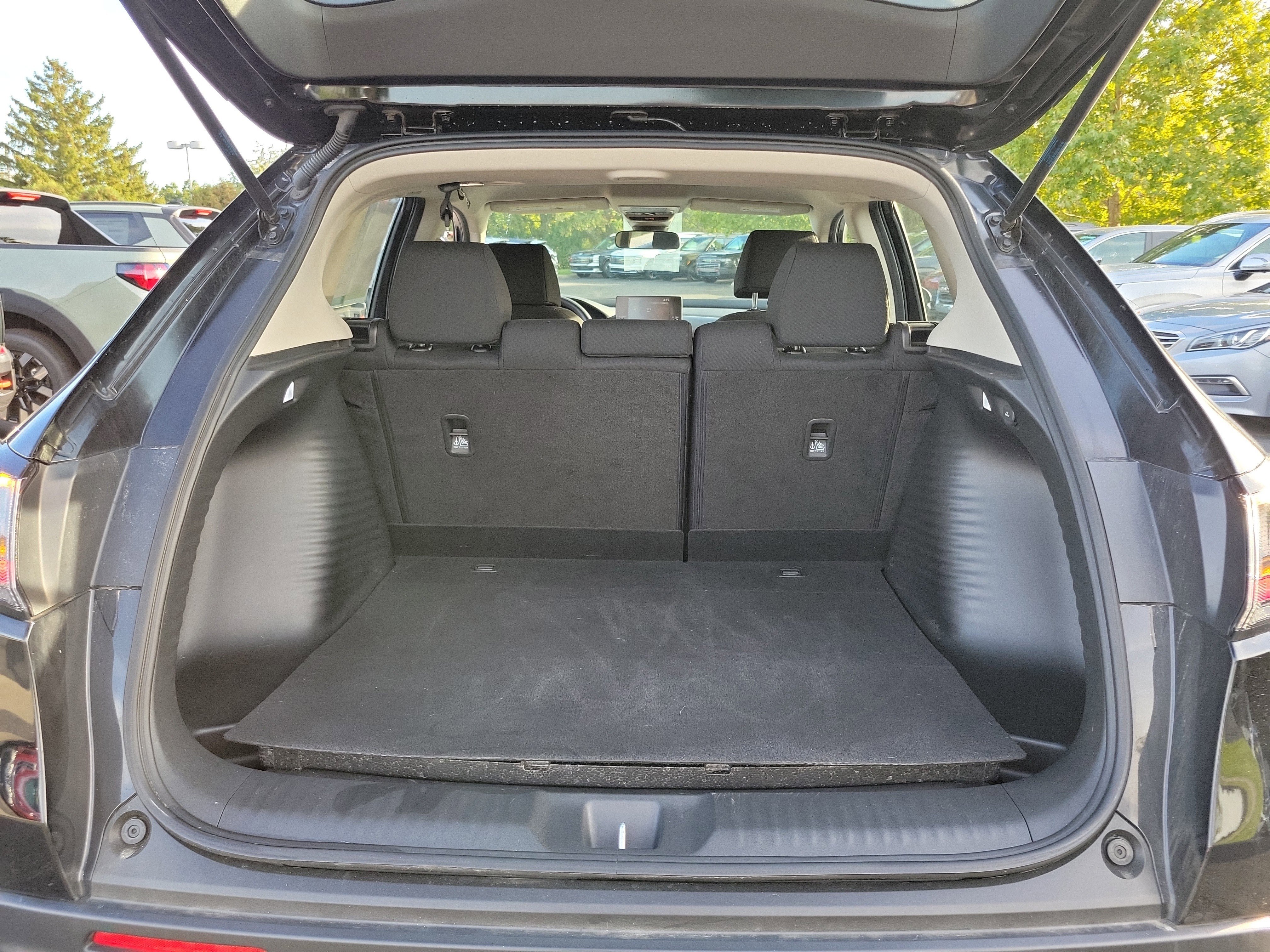 Used 2024 Honda HR-V LX image 8