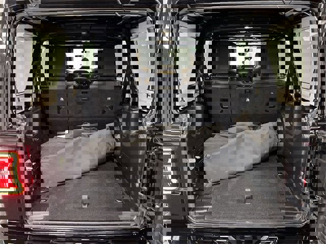 Used 2023 Jeep Wrangler Unlimited Sahara image 26