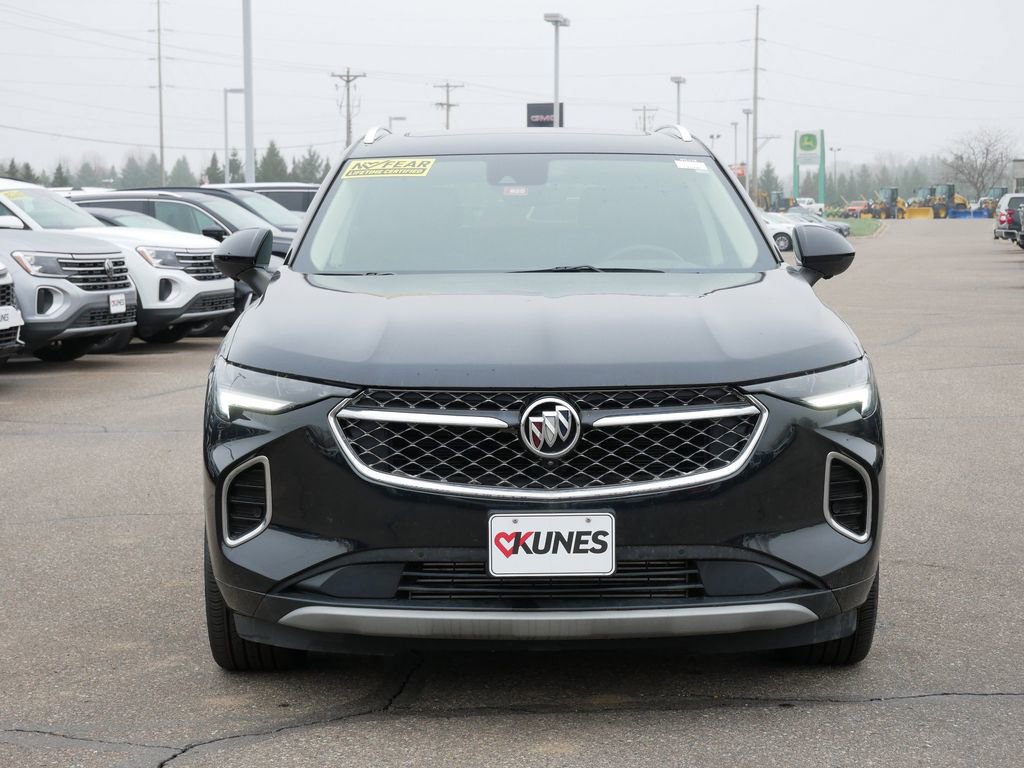 Used 2023 Buick Envision Avenir AWD/4WD image 2