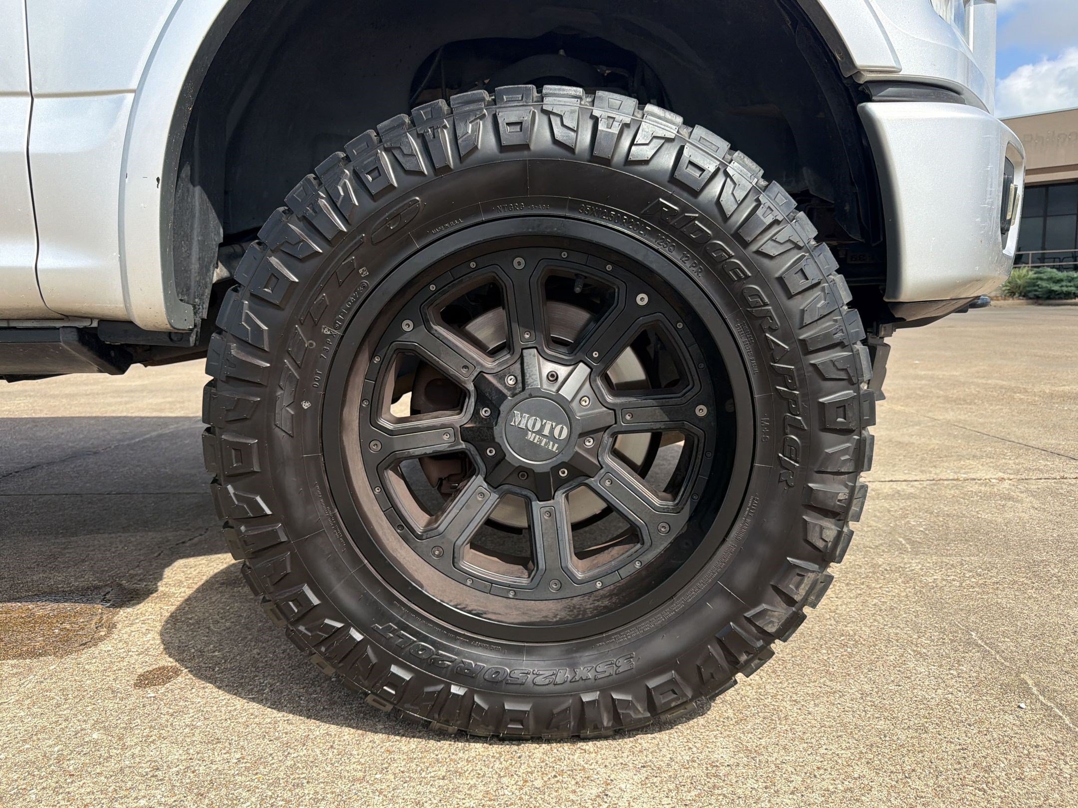 Used 2015 Ford F150 Lariat AWD/4WD image 12
