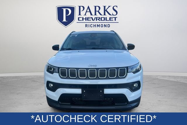 Used 2022 Jeep Compass Latitude w/ Convenience Group AWD/4WD image 2