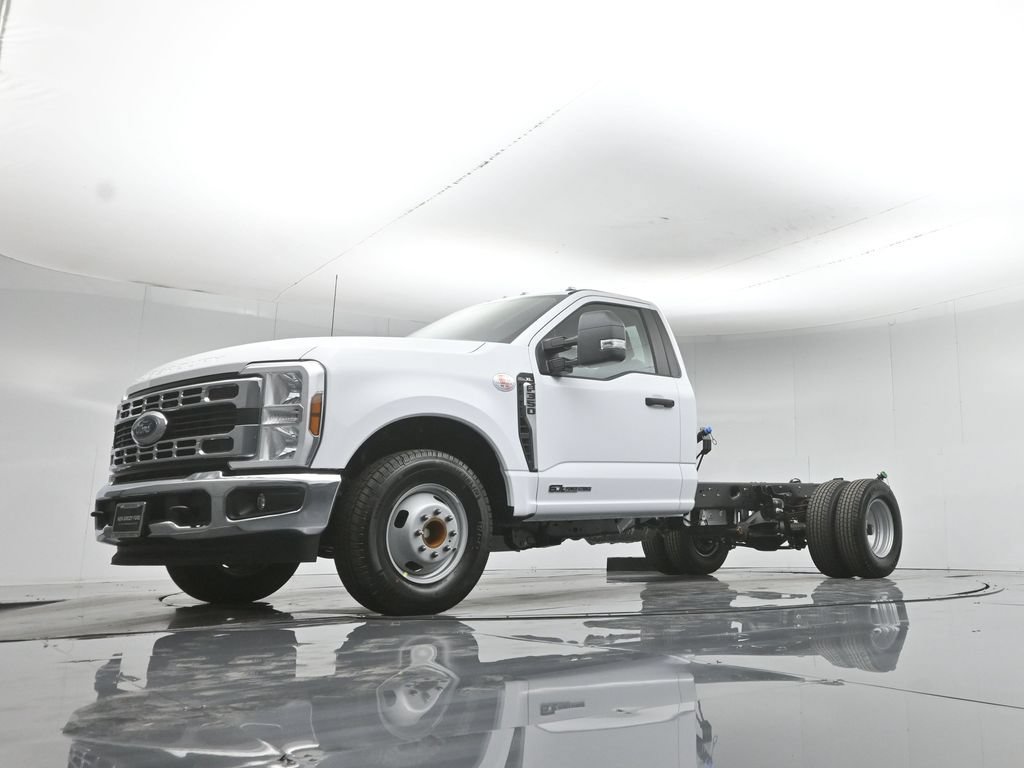 New 2026 Ford F350 XL w/ XL Chrome Package RWD image 38