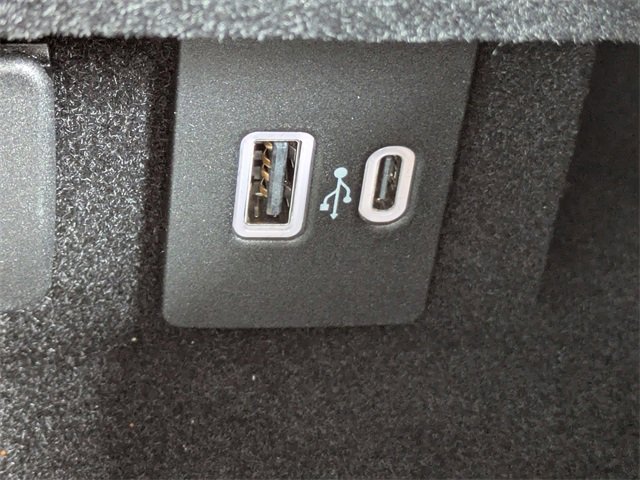 New 2026 Lincoln Corsair Premiere image 21