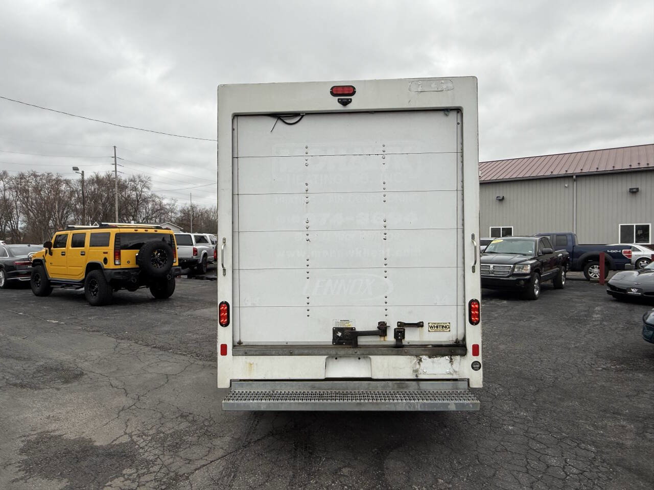 Used 2021 Chevrolet Express 3500 w/ Power Convenience Package image 3