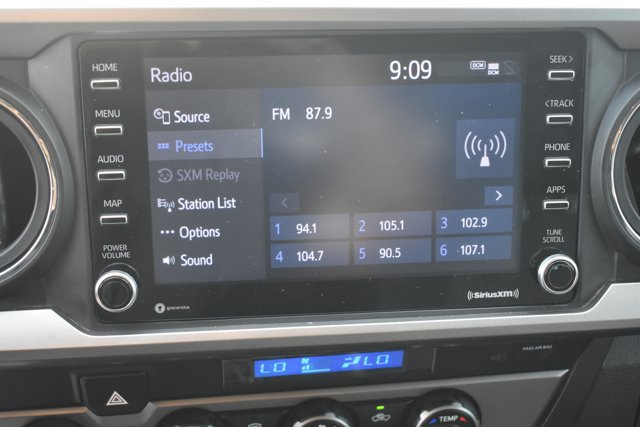 Used 2022 Toyota Tacoma SR5 AWD/4WD image 25