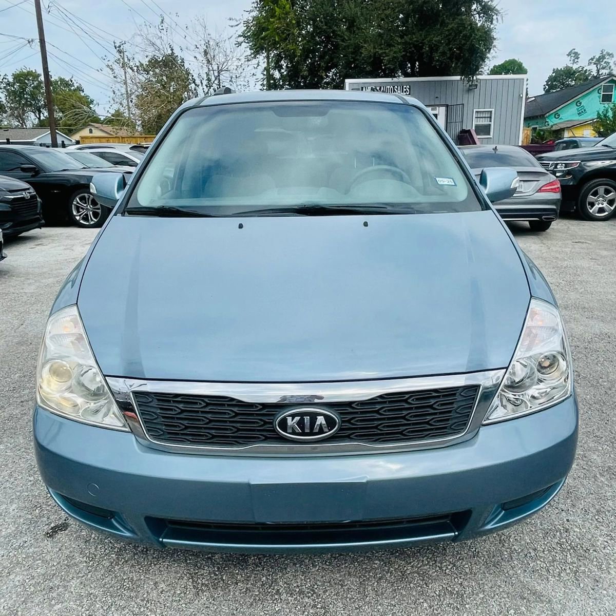 Used 2012 Kia Sedona LX w/ PWR Pkg FWD image 2