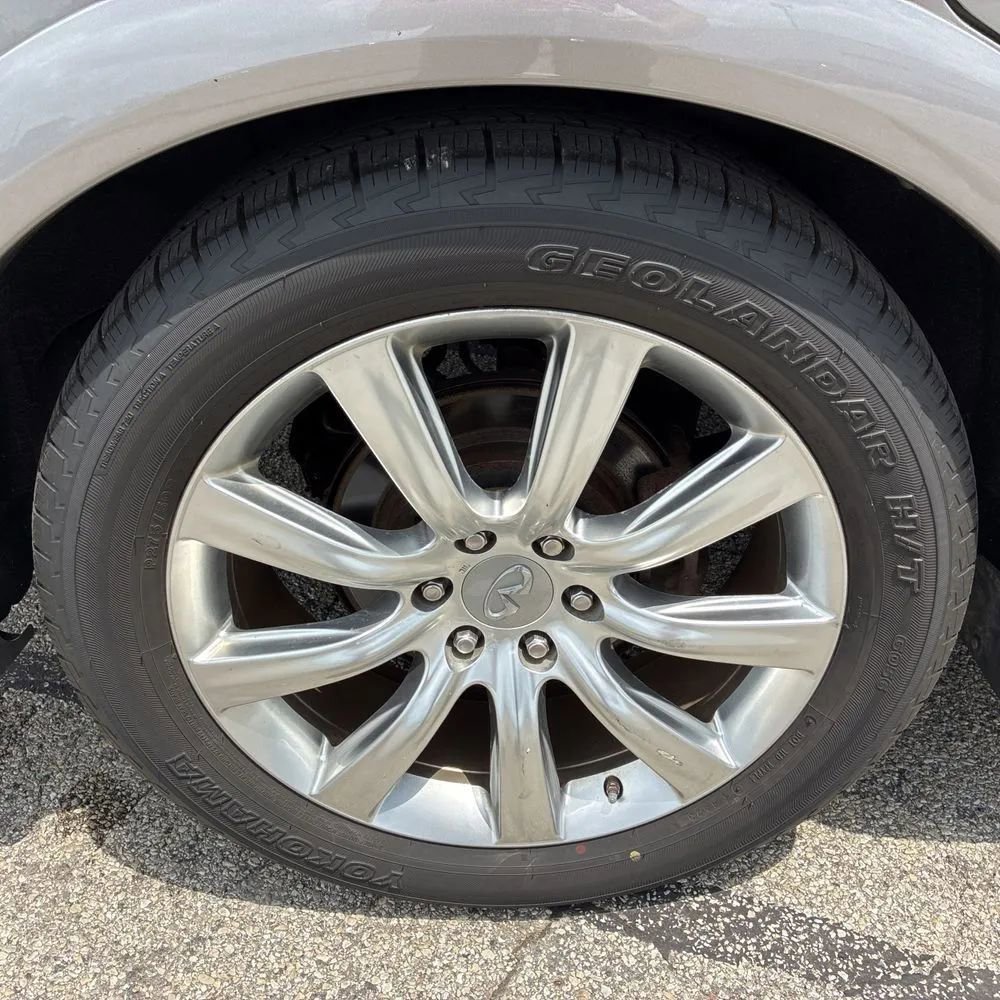Used 2014 INFINITI QX80 4WD w/ Theater Package image 18