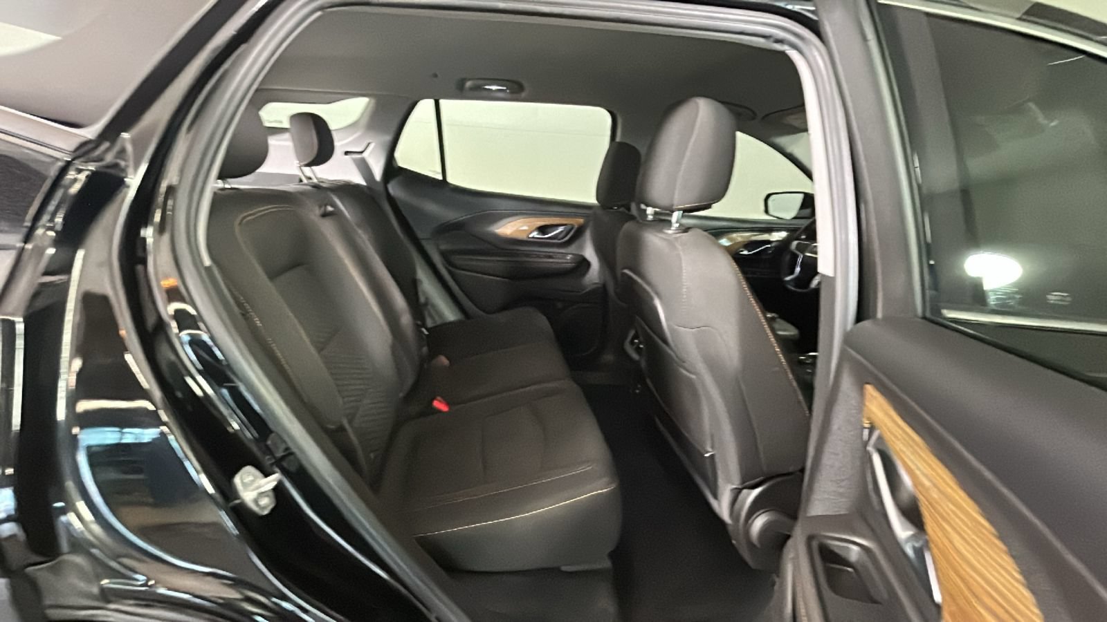 Used 2020 GMC Terrain SLE w/ Driver Convenience Package AWD/4WD image 34