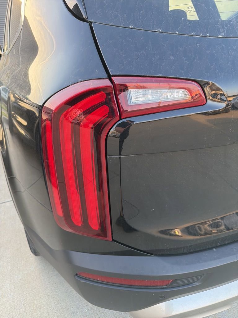 Used 2020 Kia Telluride SX w/ Towing Package image 18