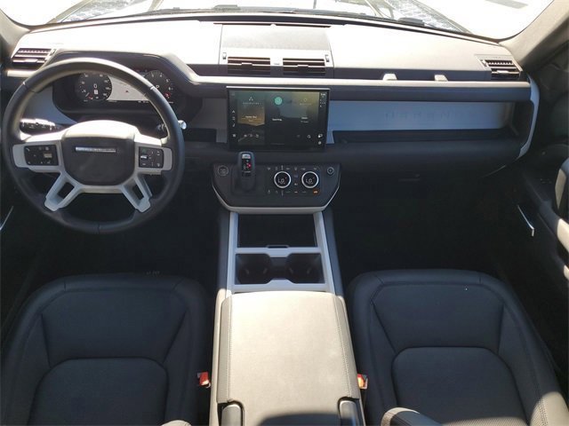 Used 2025 Land Rover Defender 110 S image 29