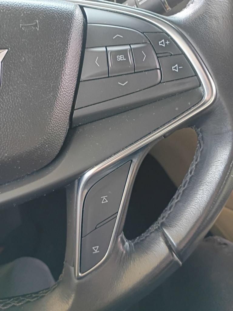 Used 2019 Cadillac XT5 FWD image 13