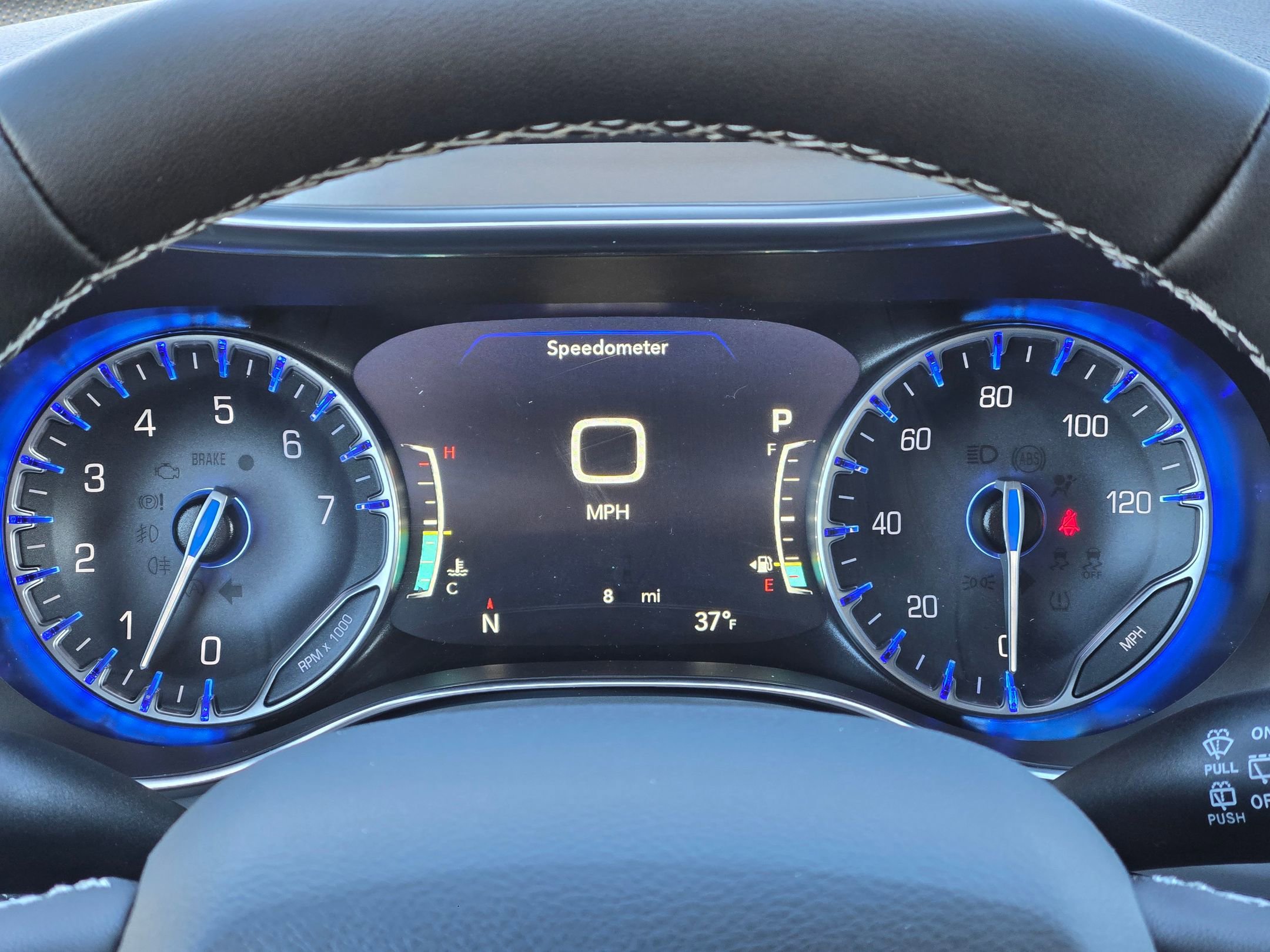 New 2026 Chrysler Pacifica Limited w/ Uconnect Theater Family Group image 18