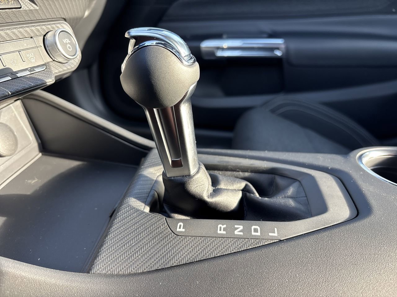 Used 2025 Ford Mustang Coupe RWD image 22
