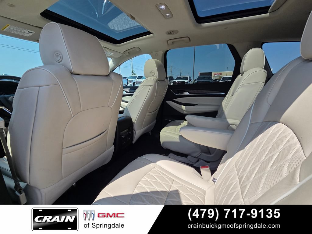 Used 2022 Buick Enclave Avenir w/ Avenir Technology Package AWD/4WD image 29