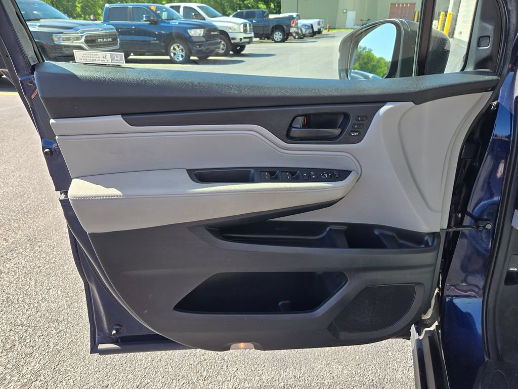 Used 2021 Honda Odyssey EX-L image 11