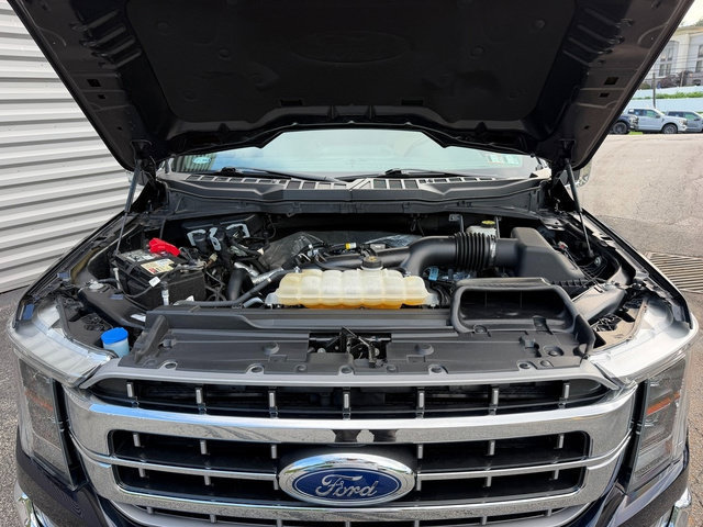 Used 2022 Ford F150 Lariat w/ Equipment Group 502A High AWD/4WD image 17